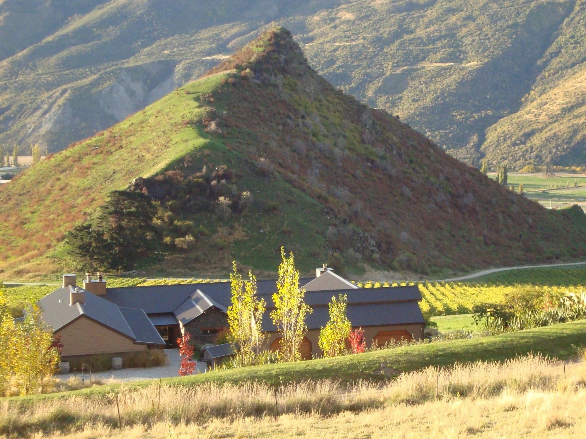 Mt Rosa Lodge Boutique Vineyard Accommodation Wanaka Exterior foto